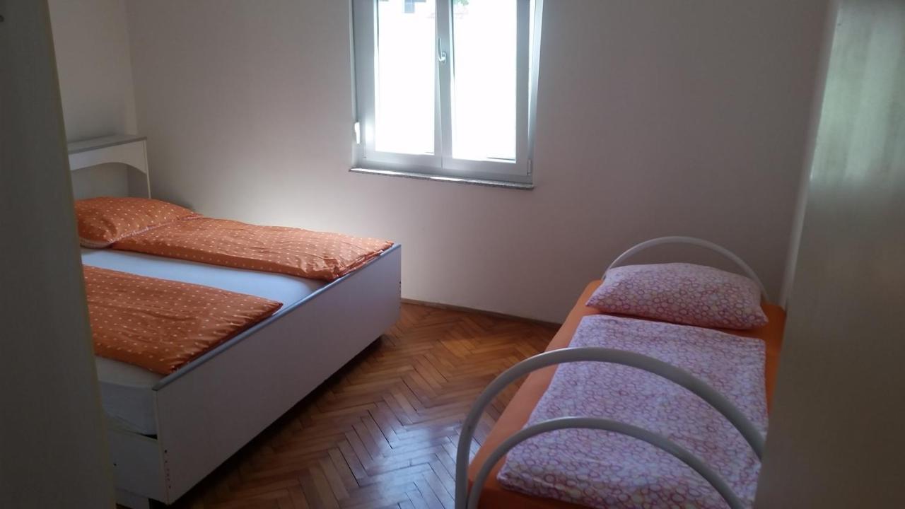 Apartments Lorena Zadar Bagian luar foto