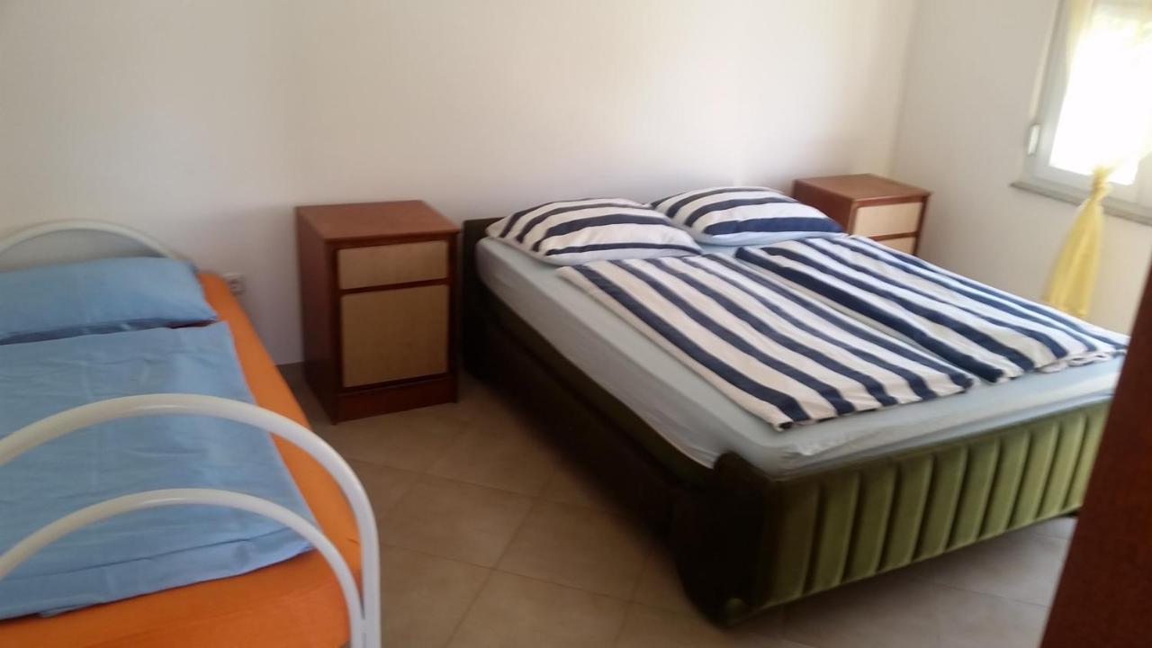 Apartments Lorena Zadar Bagian luar foto